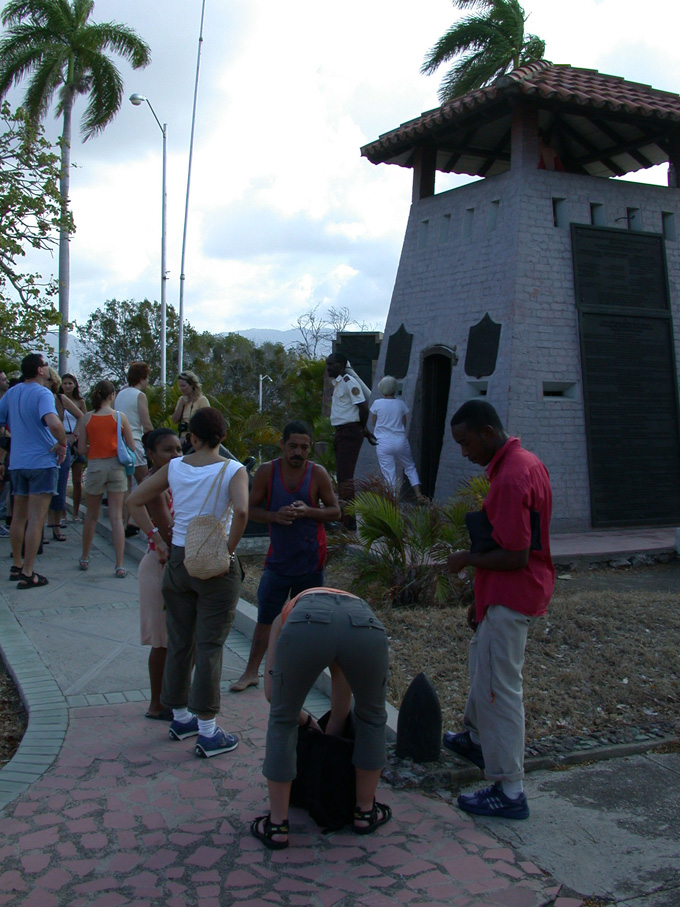 Tourists at San Juan Hill.