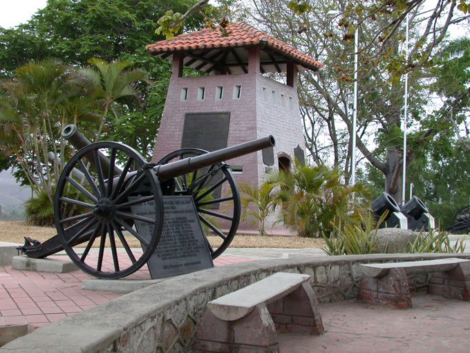 Blockhouse and 3.2 inch guns on San Juan Heights